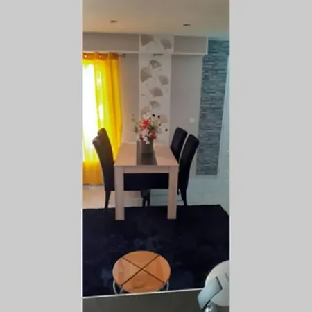 Charmante Petite Maison Charleville-Mézières Esterno foto