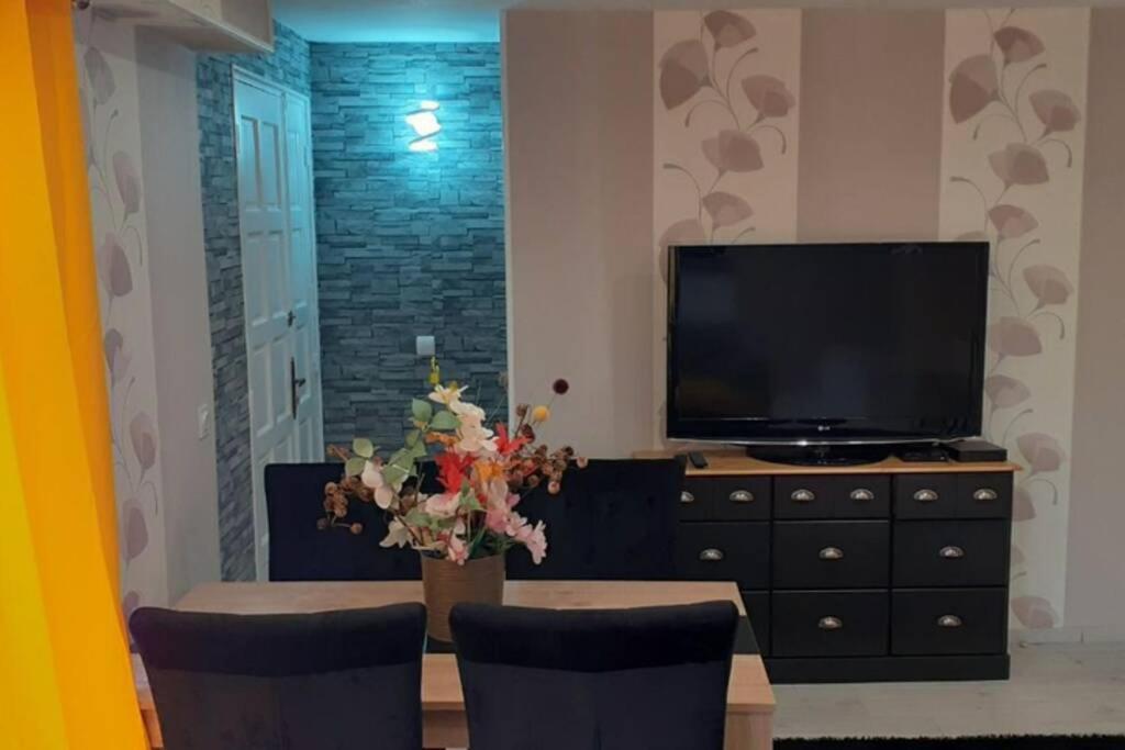Charmante Petite Maison Apartment *